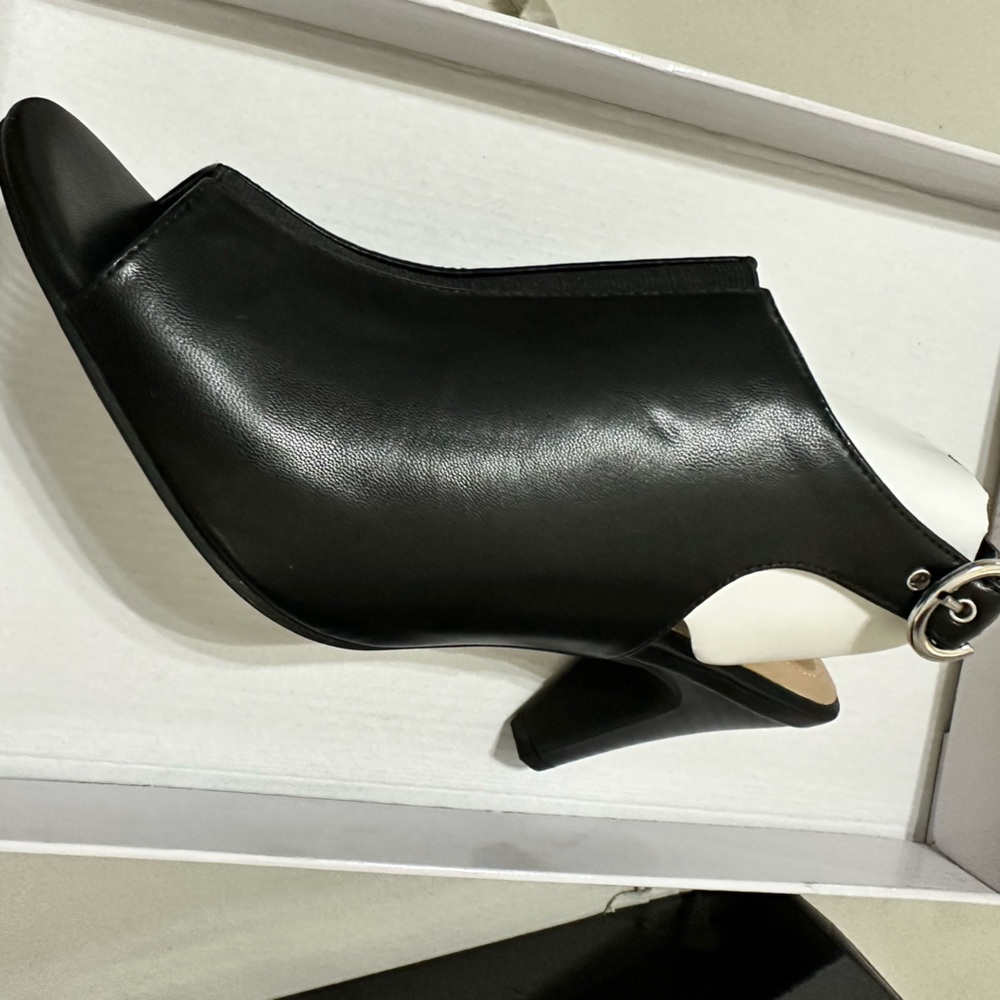 Open toe & back heels
